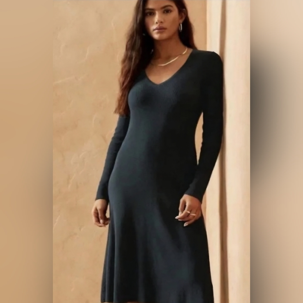 Banana Republic Women's Ribbed Sweater Dress In Grey NWT Size XS